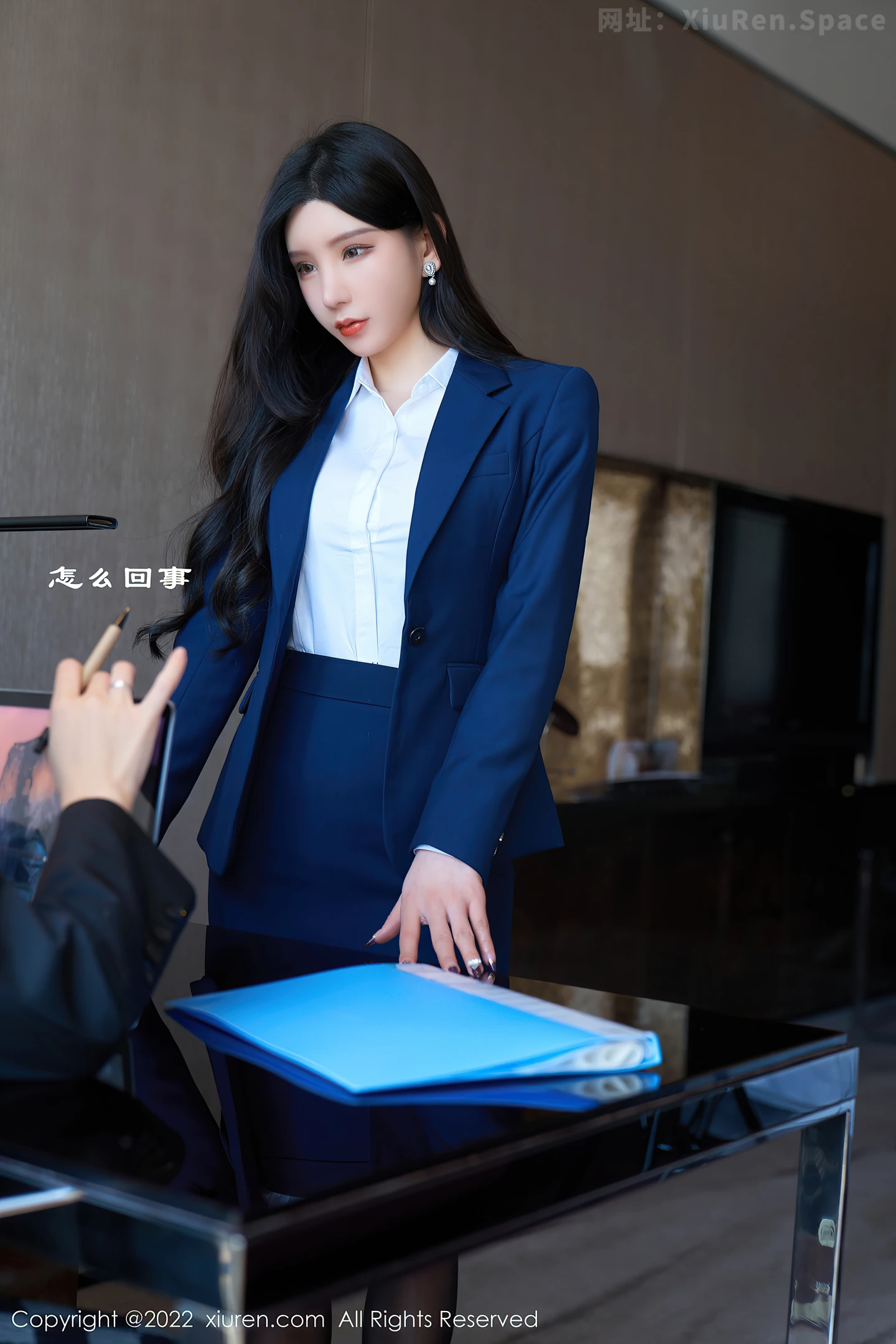 图片[3]-[XiuRen秀人网]VOL.4708 女神周于希Sally职场风云黑色蕾丝情趣内衣秀惹火身材诱惑写真82P-秀人网官方网站